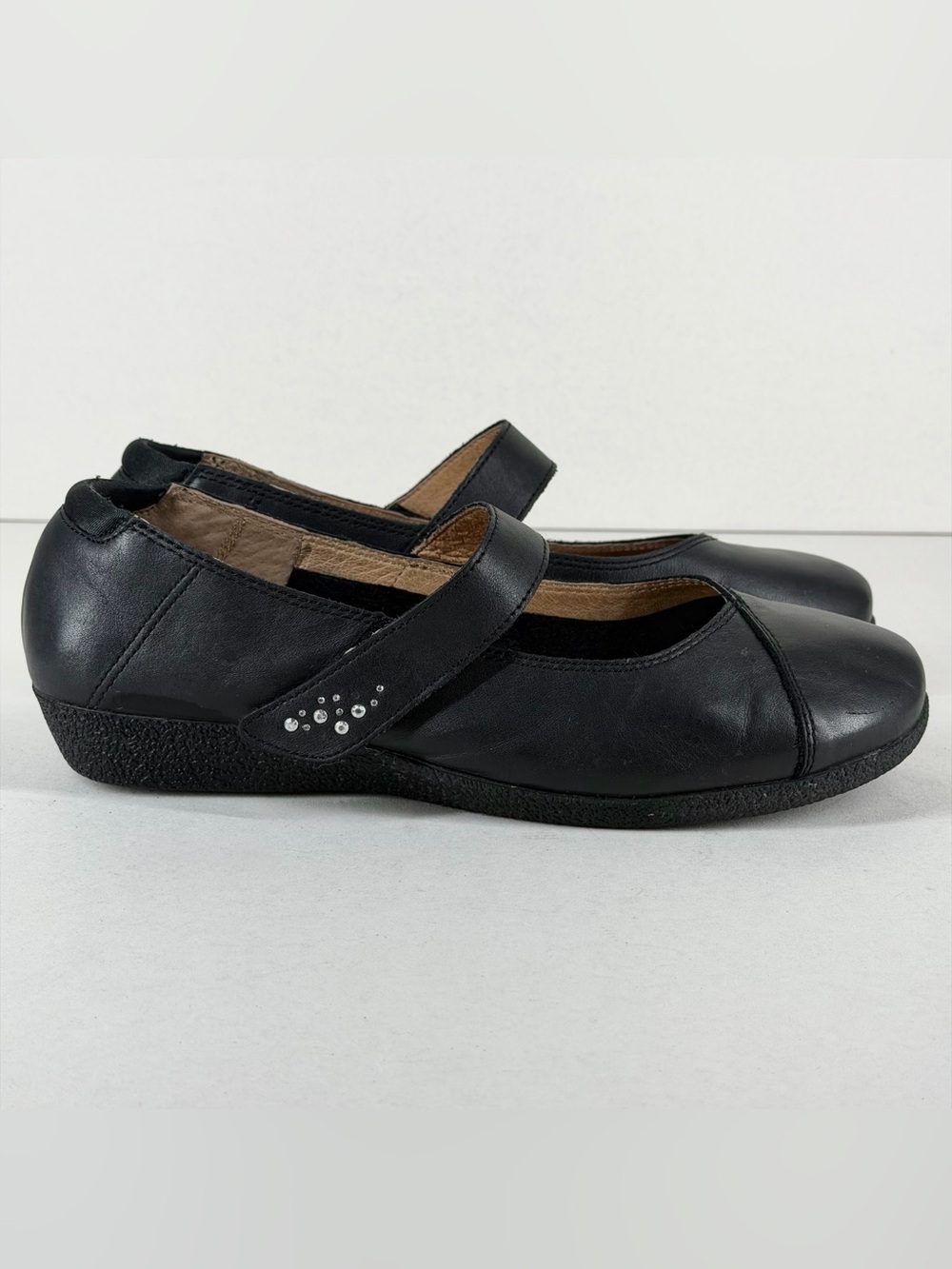 Skechers Black Leather Strapeze Mary Jane Flats Silver Studded Strap Comfort